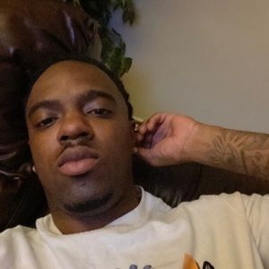 Meet your Posher, Deangelo